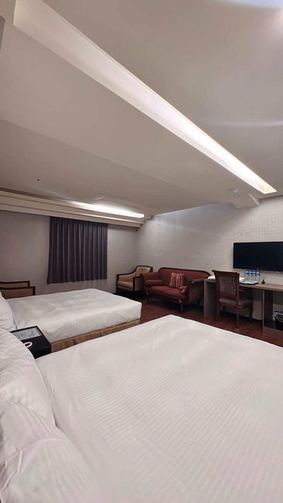 Crystal City Hotel Чжунли Экстерьер фото