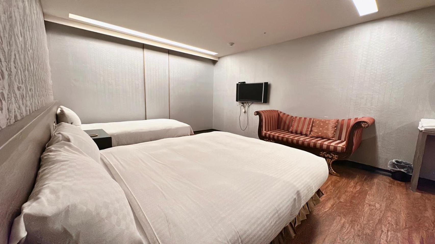 Crystal City Hotel Чжунли Экстерьер фото