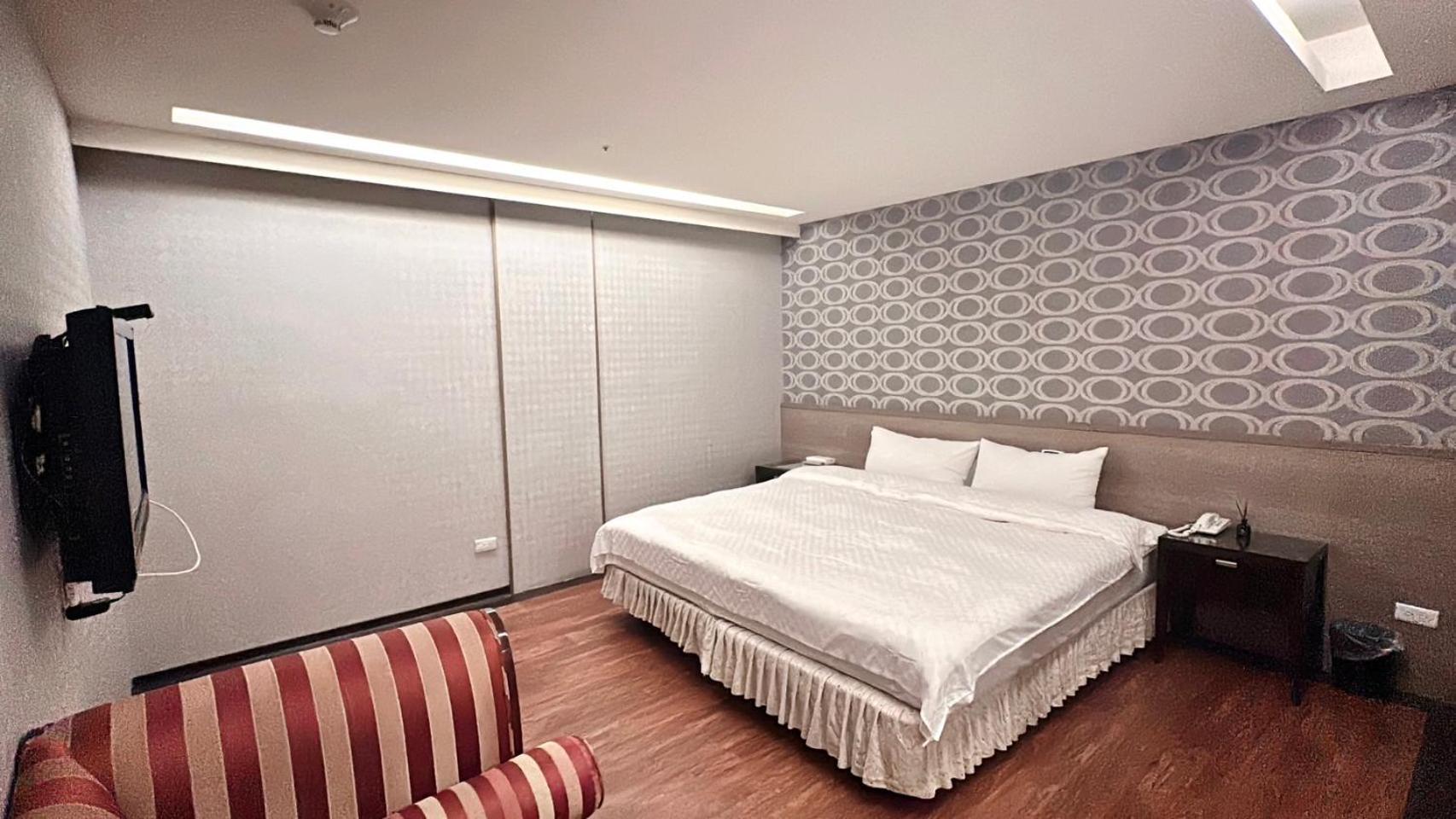 Crystal City Hotel Чжунли Экстерьер фото